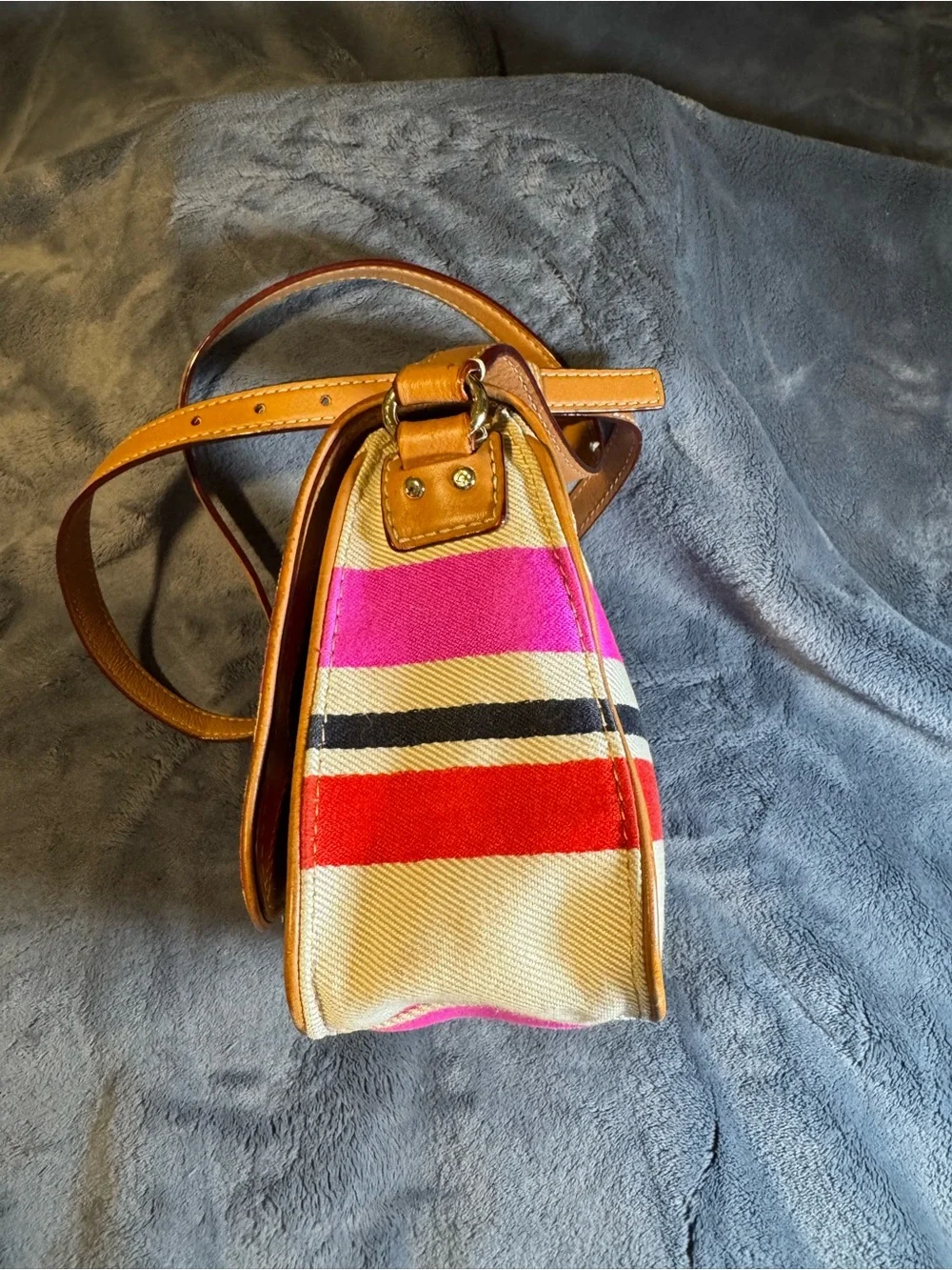 Kate Spade Fynn Crossbody inOak Island Stripe
